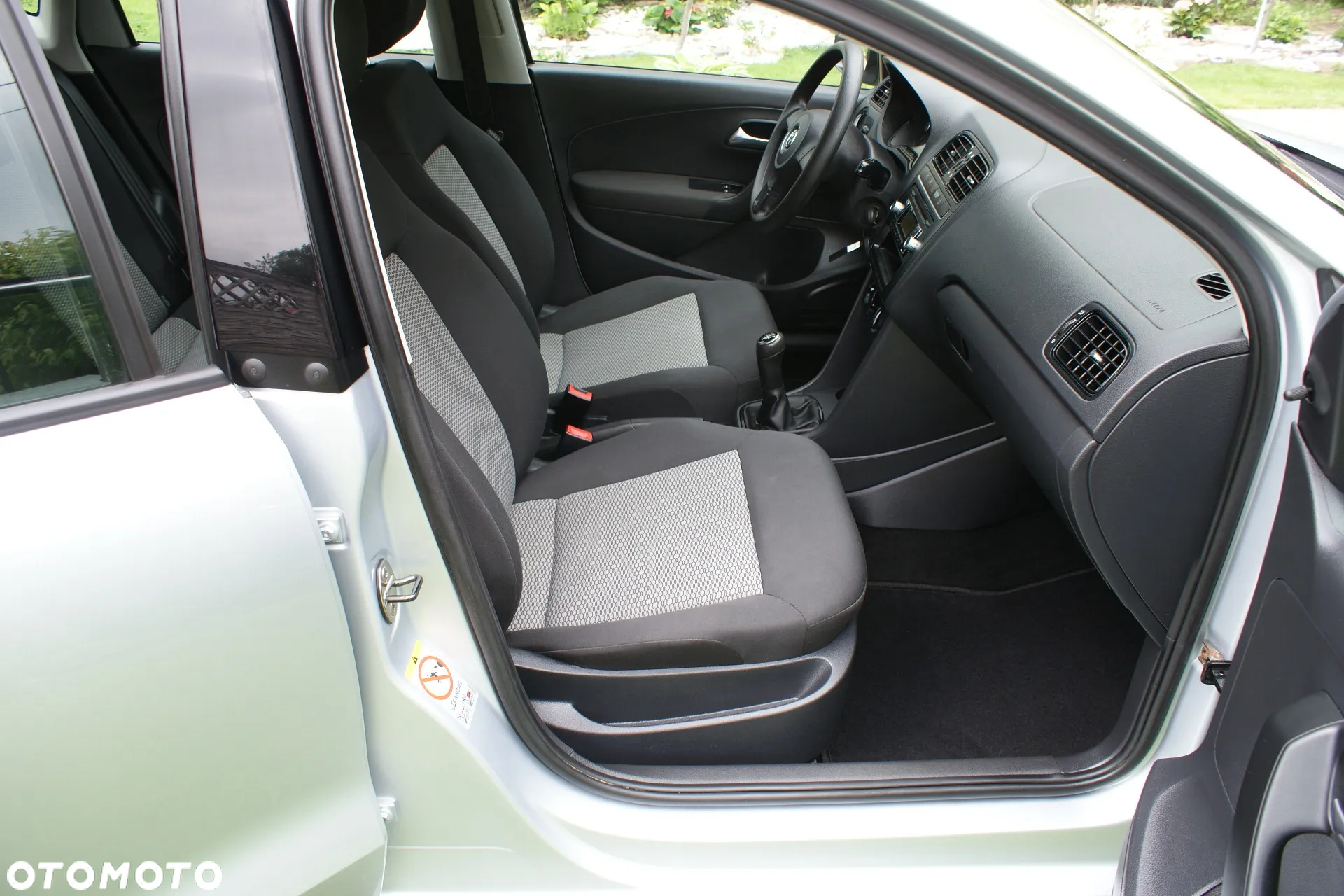 Volkswagen Polo 1.6 TDI Black/Silver Edition - 12