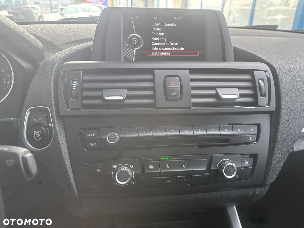 BMW Seria 1 116i - 8