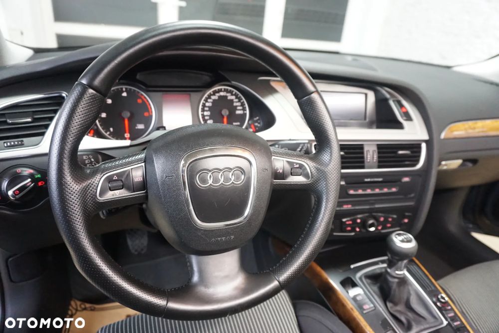 Audi A4 Avant 2.0 TDI - 23