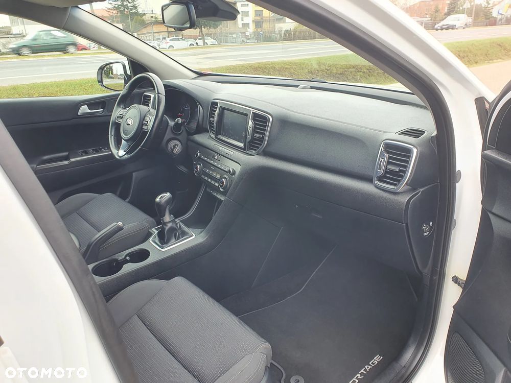 Kia Sportage 1.6 GDI 2WD DREAM-TEAM EDITION - 12