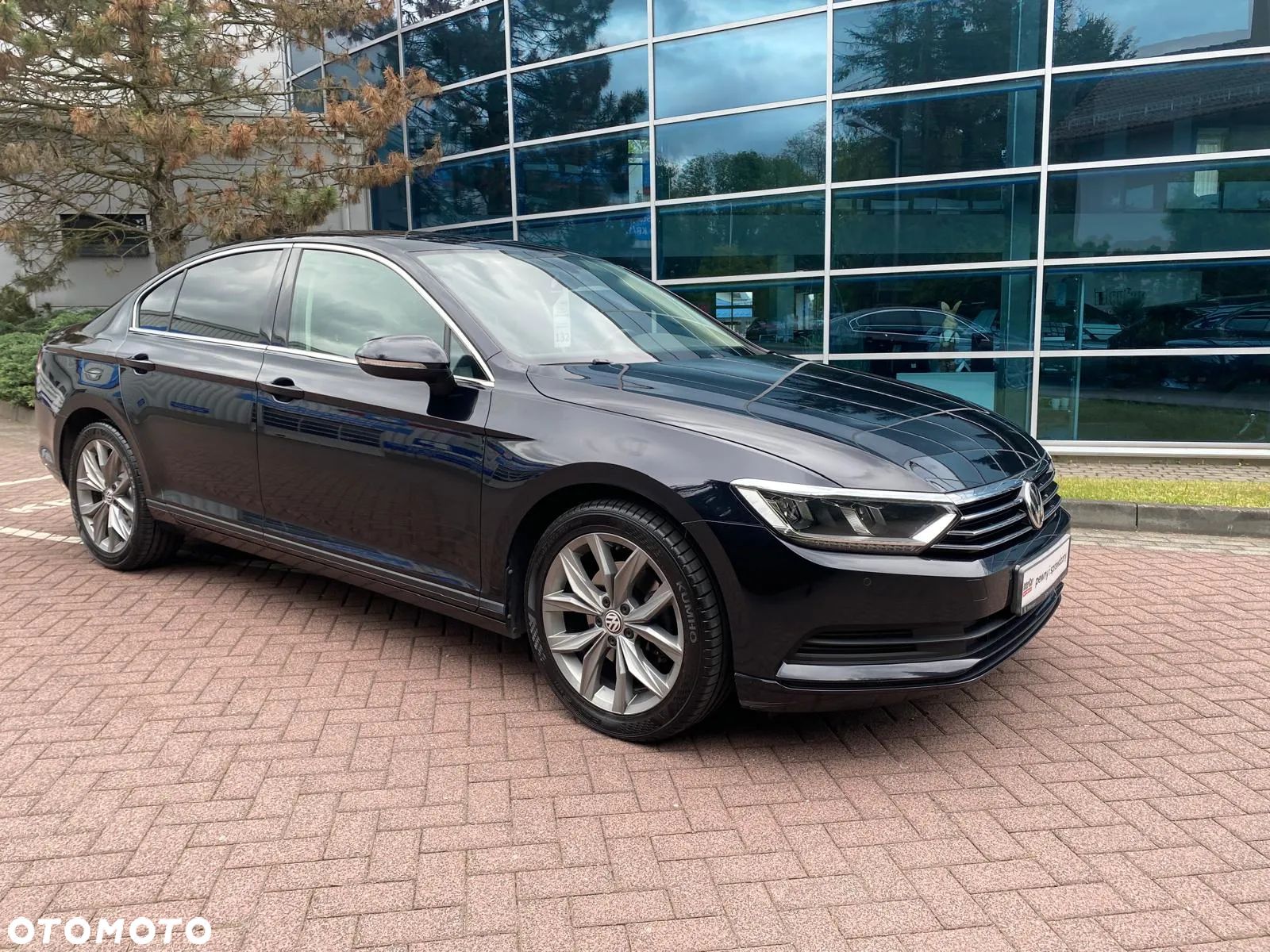 Volkswagen Passat 1.6 TDI BMT Comfortline - 1
