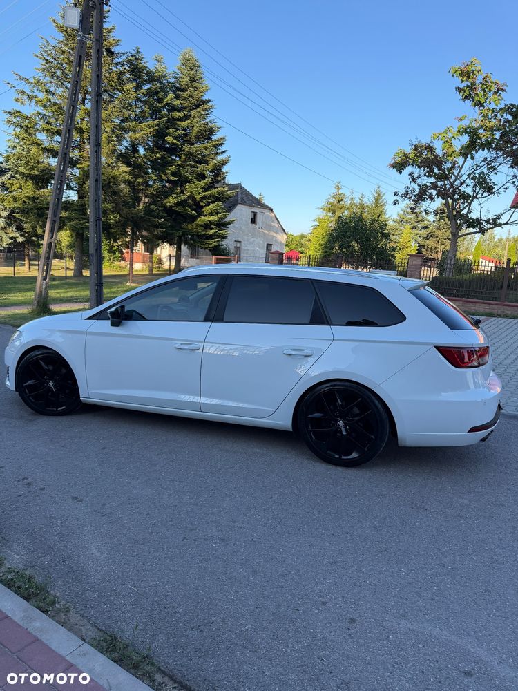 Seat Leon 2.0 TDI DPF Start&Stop DSG FR - 9