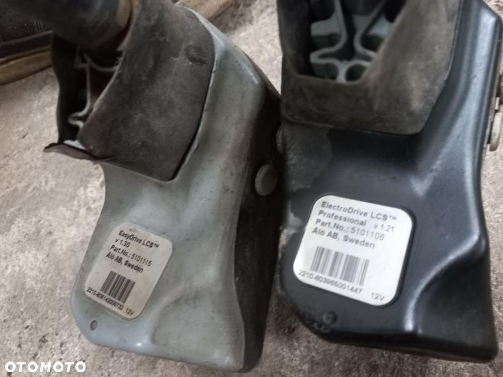 ROZDZIELACZ jojstick,konsola,adaptacja,EasyDrive LCS,claas,quick,valtra,open center PB,10570150-18,5101067,5101115,5101106. - 7
