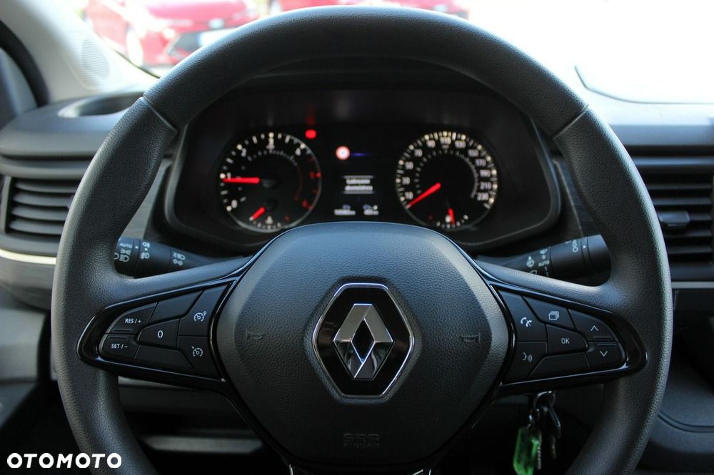 Renault Trafic - 18