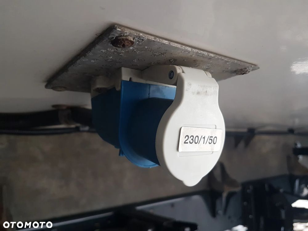 Iveco DAILY 6EP CHŁODNIA MROŹNIA IZOTERMA AGREGAT THERMO KING V-200 MAX GRZANIE ZASILANIE Z SILNIKA + ELEKTRYCZNE - 37