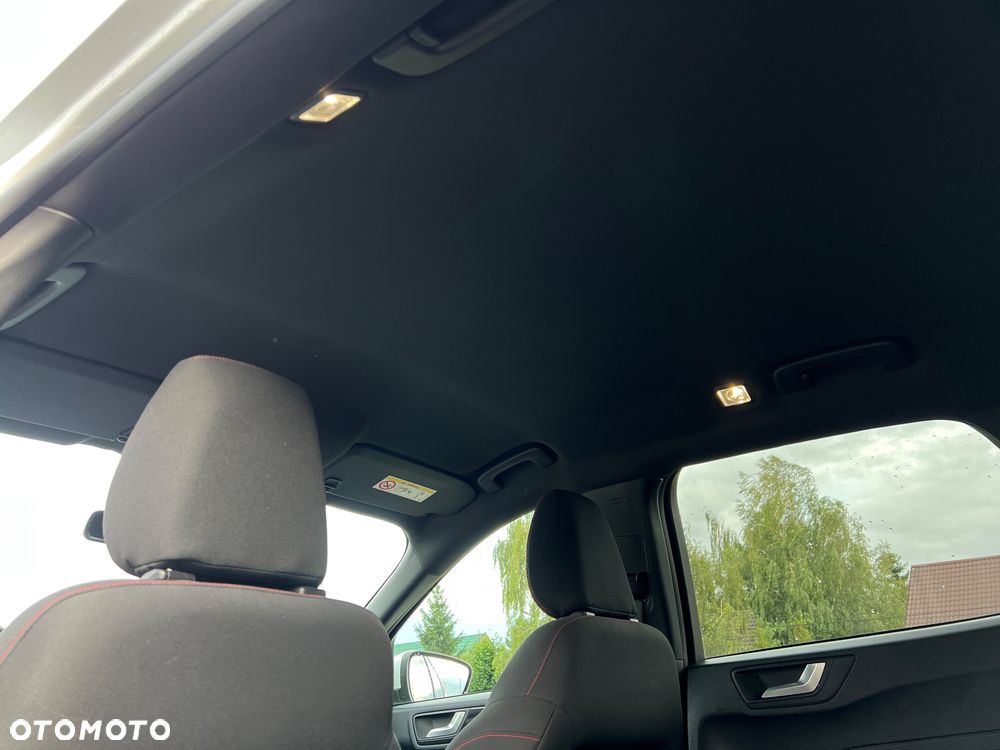 Ford Kuga 2.5 Duratec FHEV ST-LINE X - 37