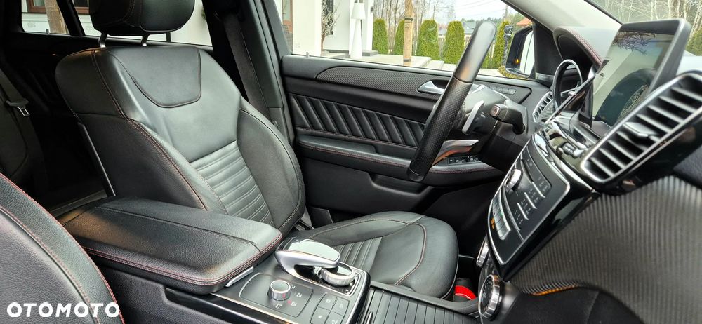 Mercedes-Benz GLE - 29