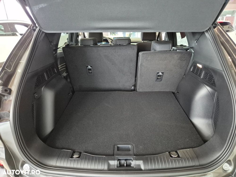 Ford Kuga 2.5 Duratec FWD PHEV Titanium - 11