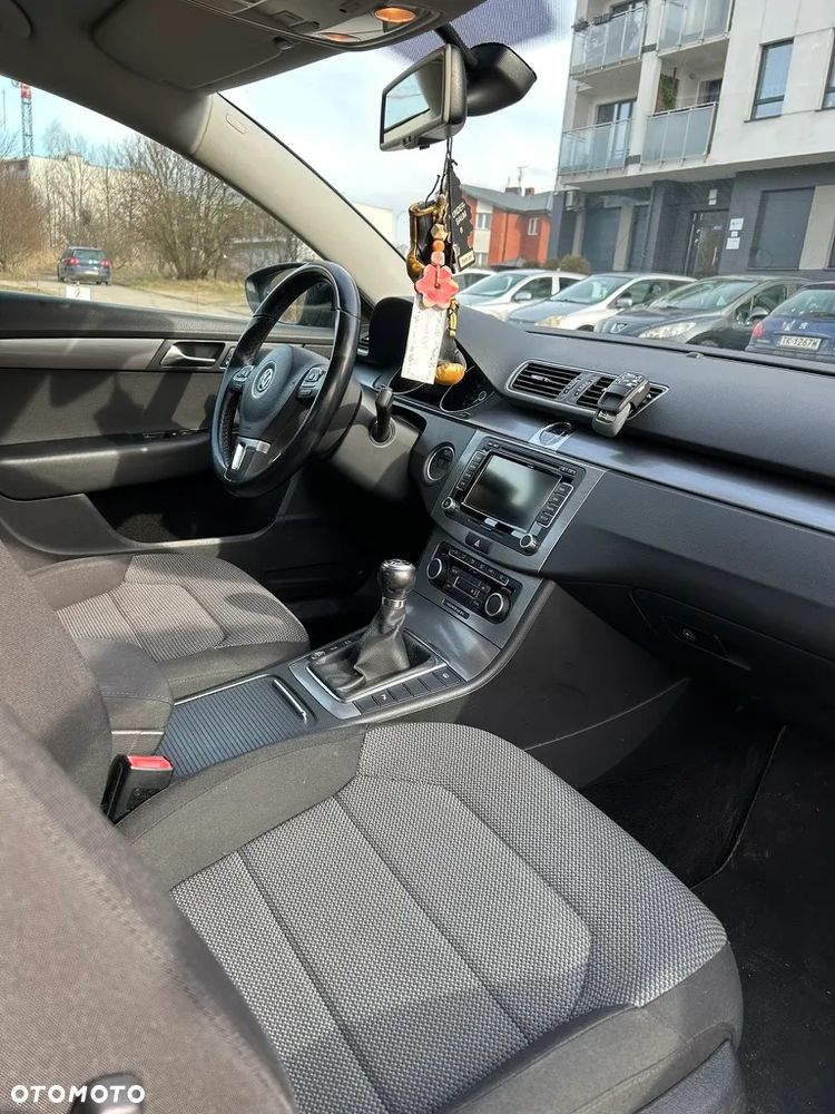 Volkswagen Passat 1.8 TSI Comfortline - 8