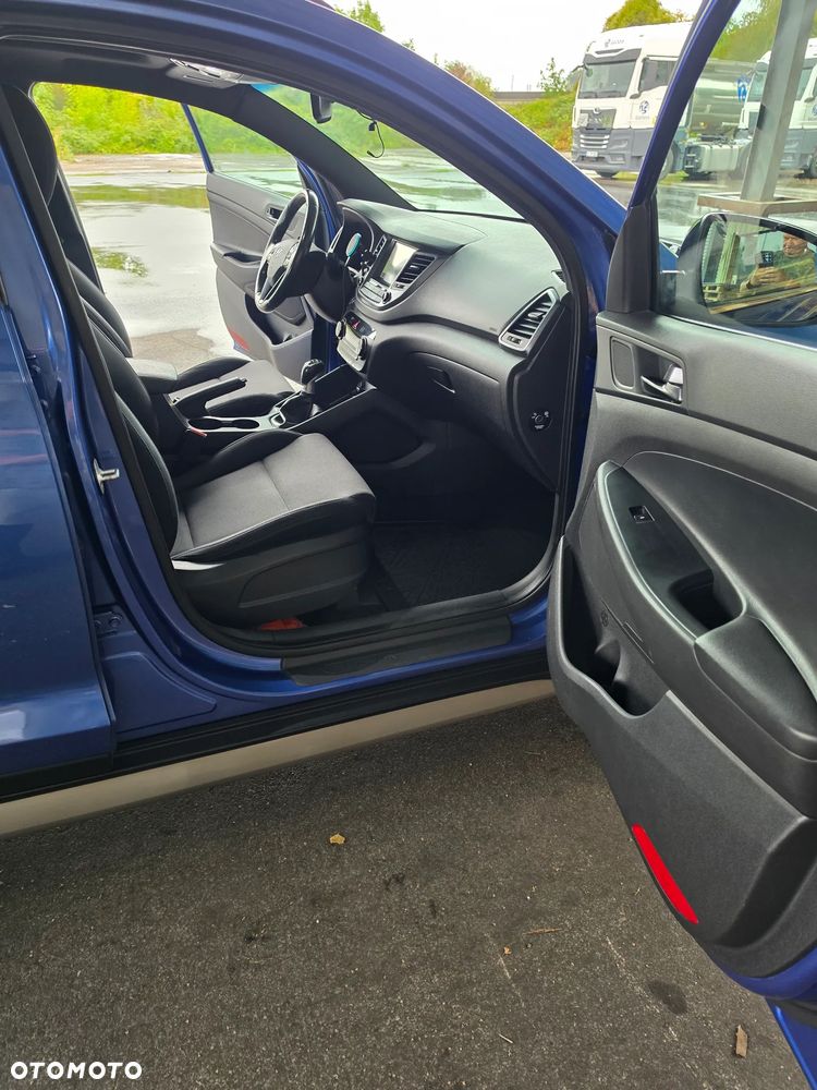 Hyundai Tucson 2.0 CRDI BlueDrive GO Plus 2WD - 14