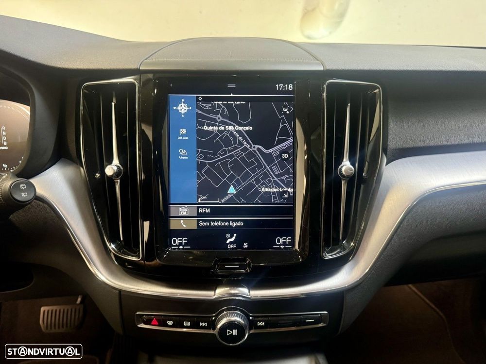 Volvo XC 60 2.0 T8 PHEV R-Design AWD - 14