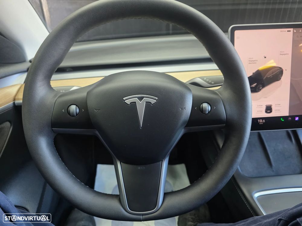 Tesla Model 3 Tração Traseira - 32