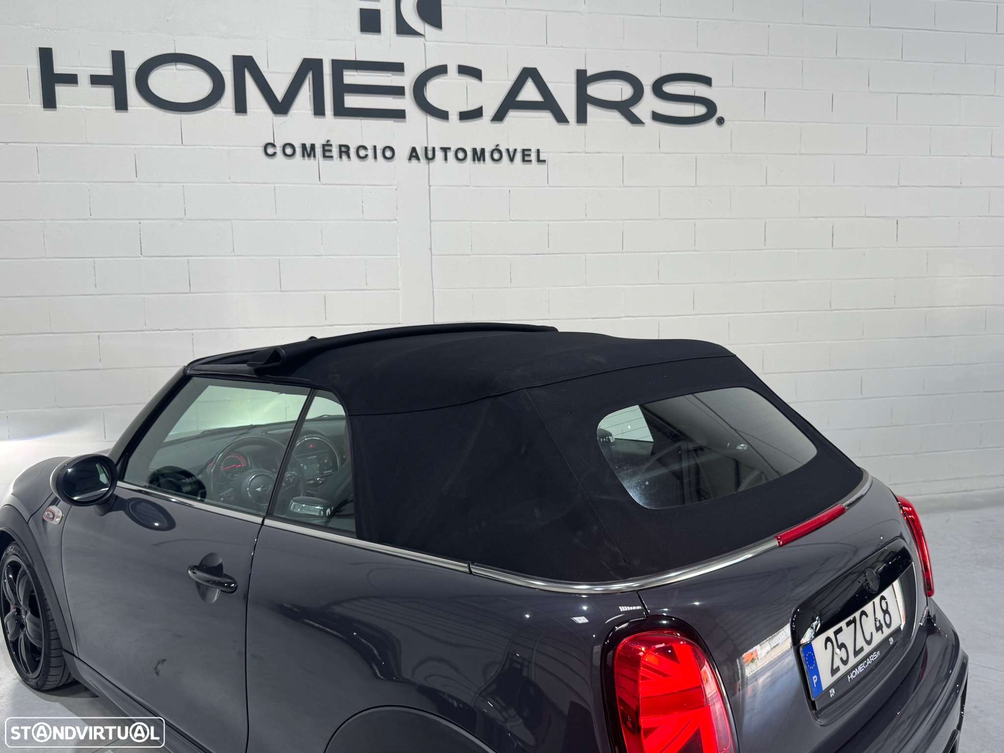 MINI Cabrio John Cooper Works Auto Desportiva - 43