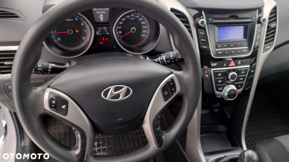 Hyundai i30 1.4 Comfort - 14