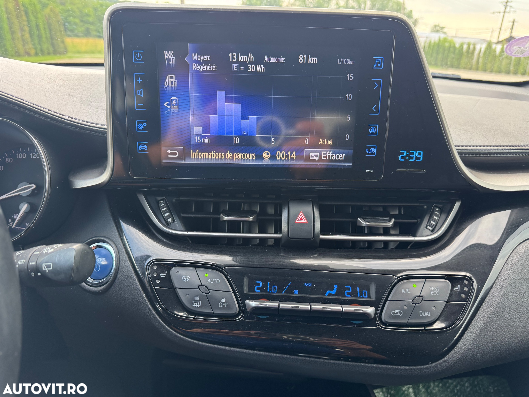 Toyota C-HR 1.8 HSD 122 CP 4x2 CVT C-ult Style - 12