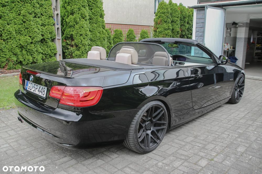 BMW Seria 3 320i - 13