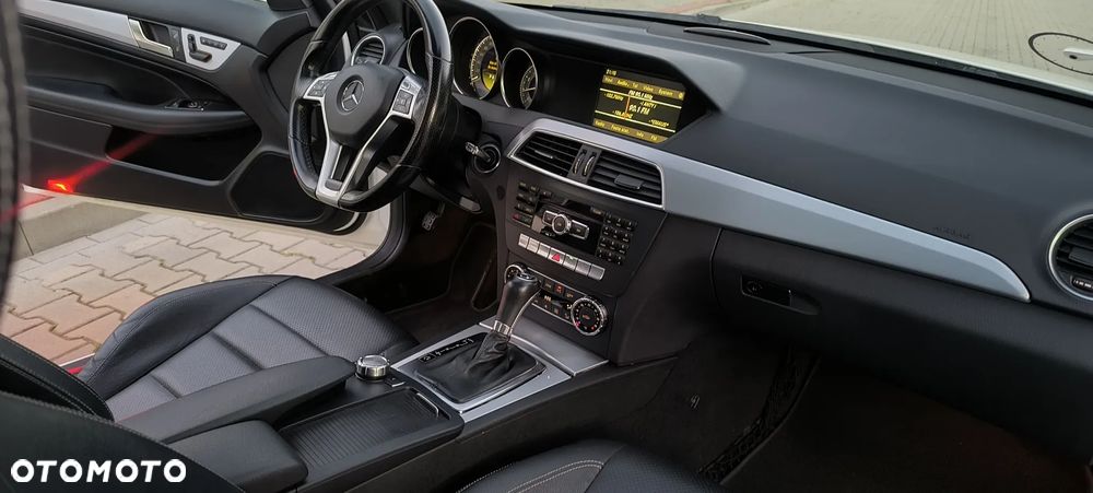 Mercedes-Benz Klasa C 250 Sport 7G-TRONIC - 13