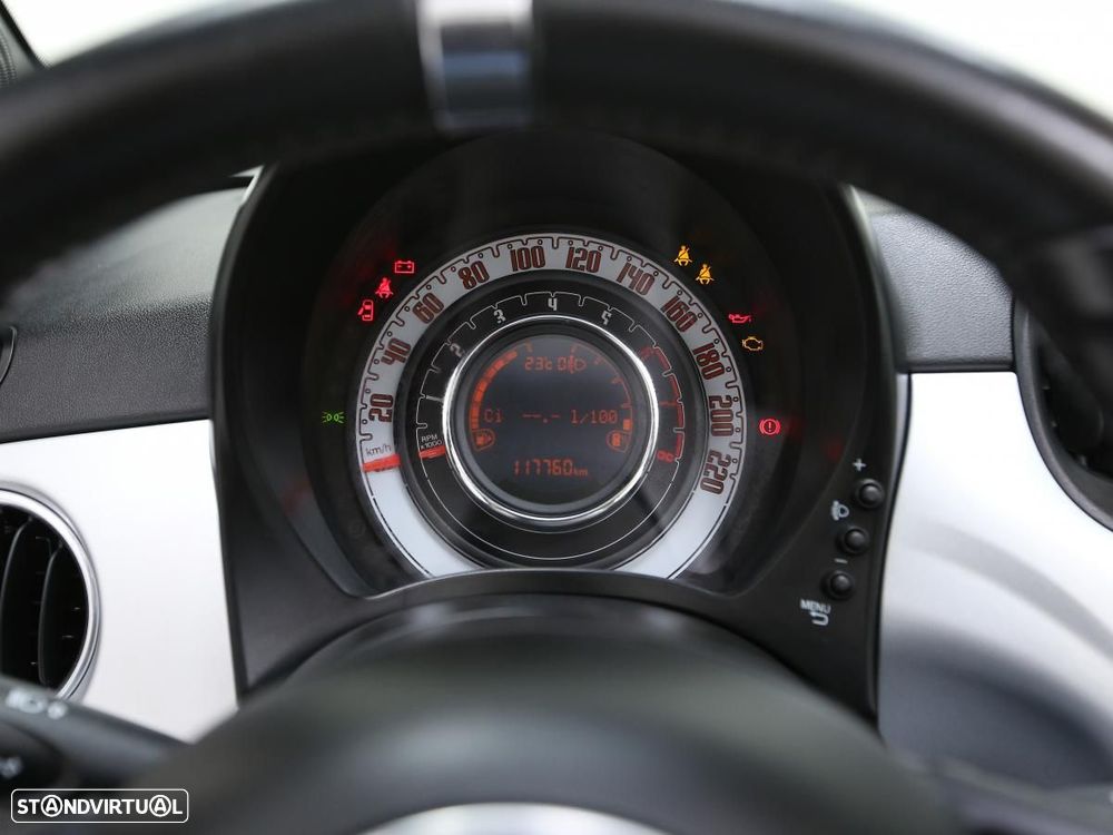 Fiat 500 1.0 Hybrid Connect - 12