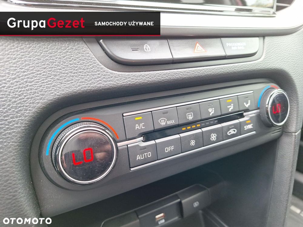 Kia XCeed 1.5 T-GDI M - 25