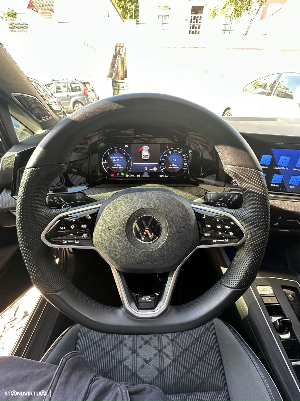 VW Golf 2.0 TDI R-Line DSG - 13