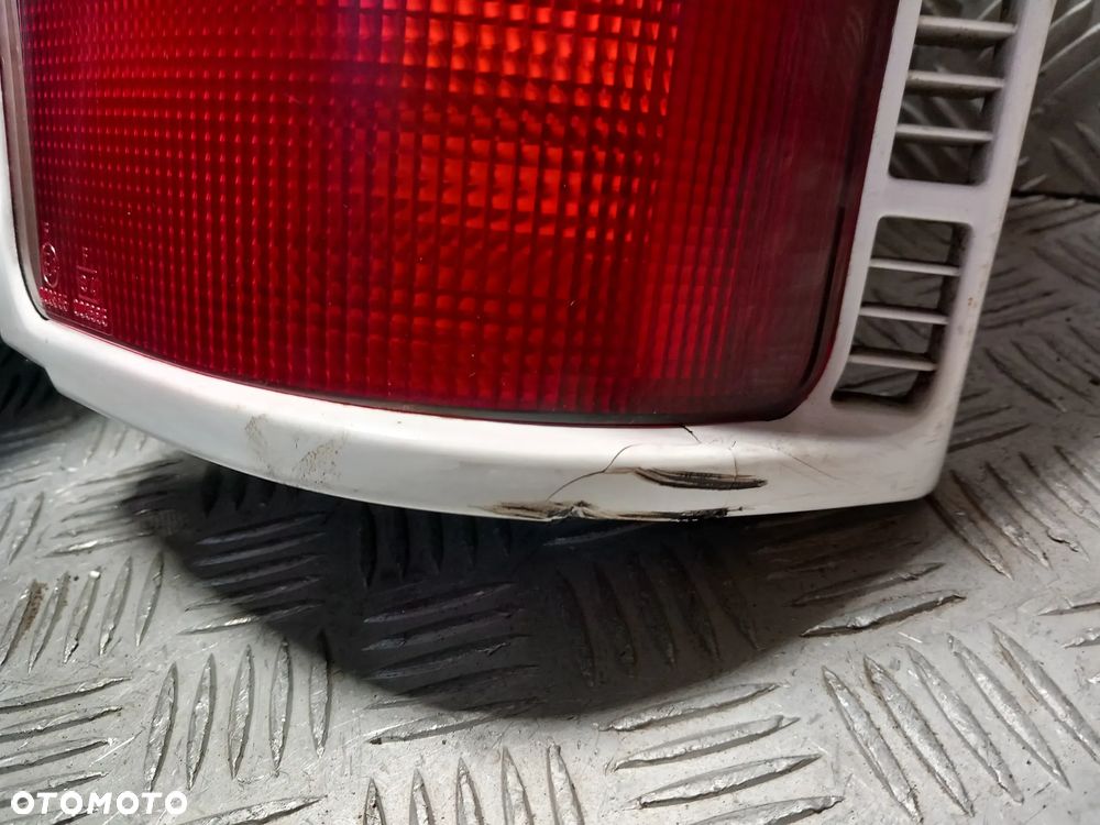 MITSUBISHI PAJERO LAMPY TYLNE KOMPLET - 3