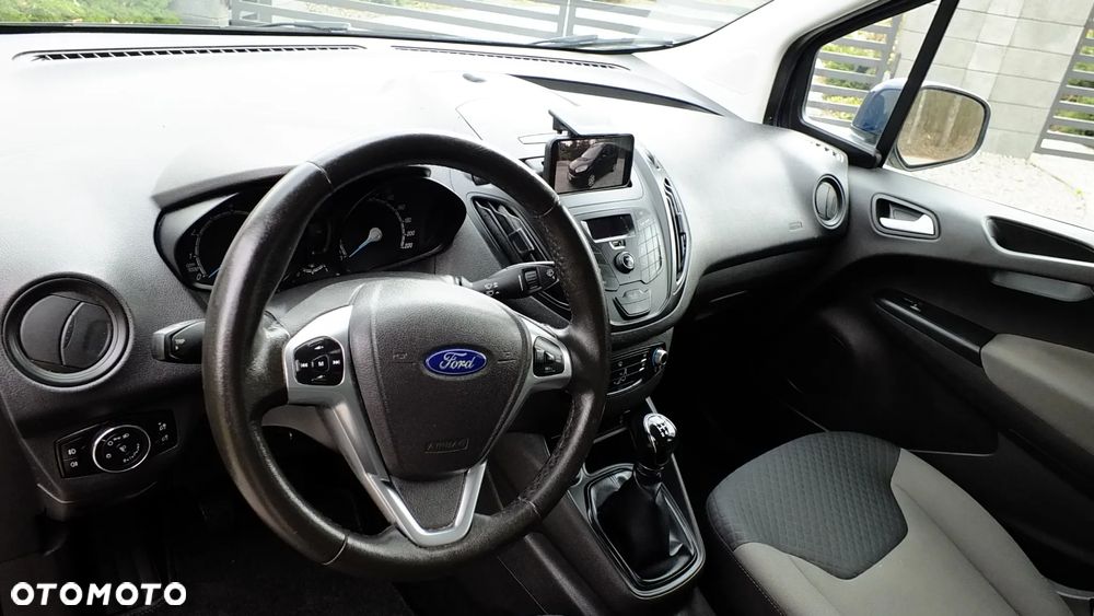 Ford Tourneo Courier 1.0 EcoBoost Trend - 3