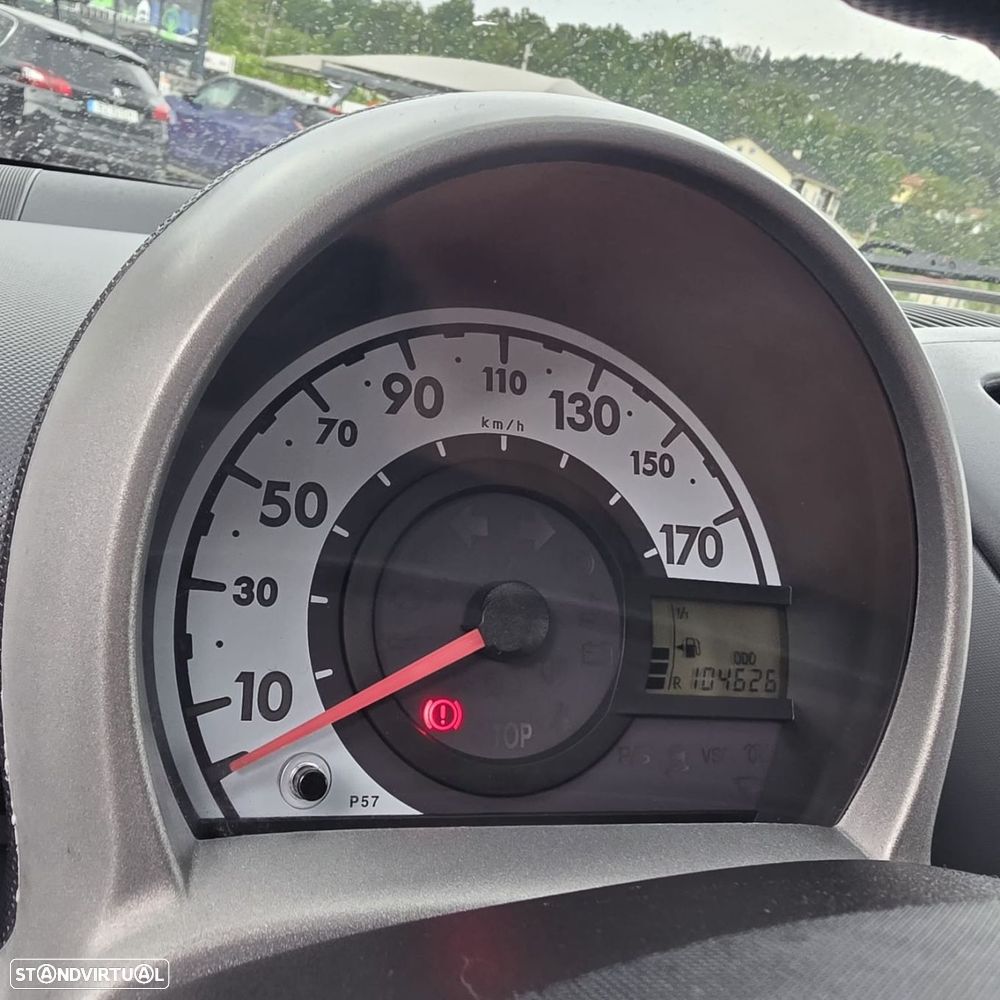 Peugeot 107 1.0 Urban - 7