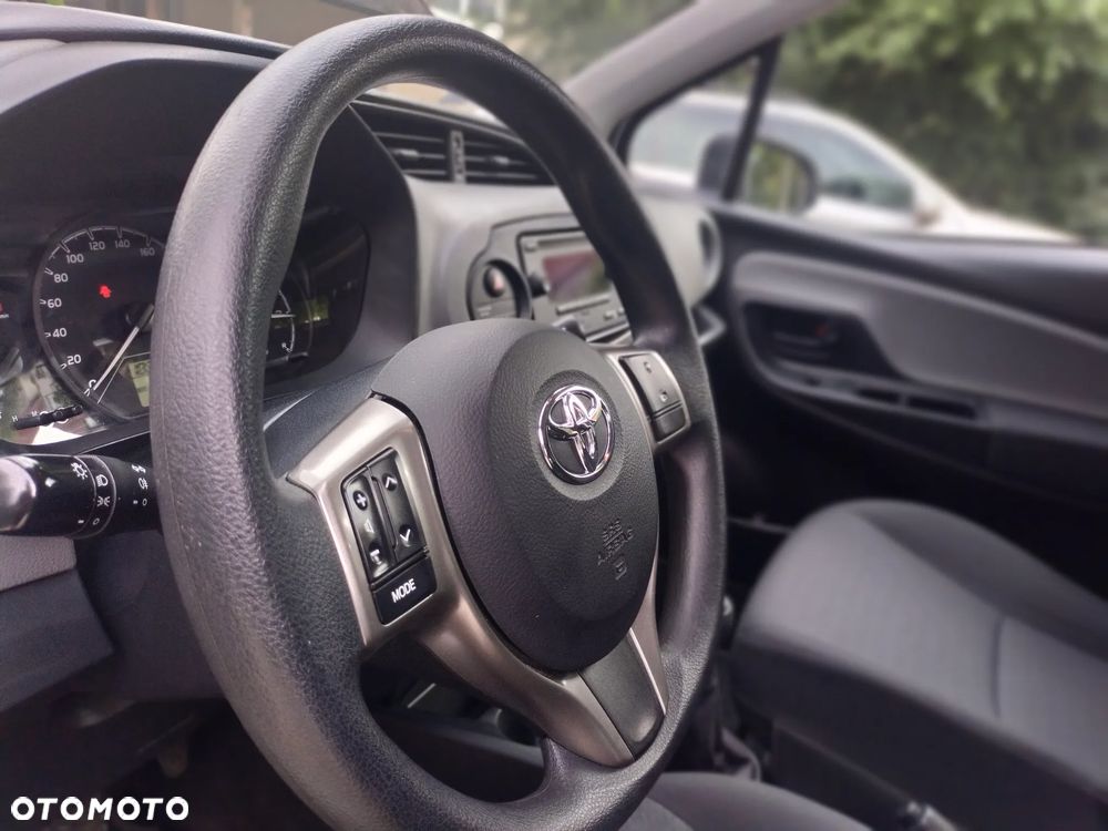 Toyota Yaris - 15