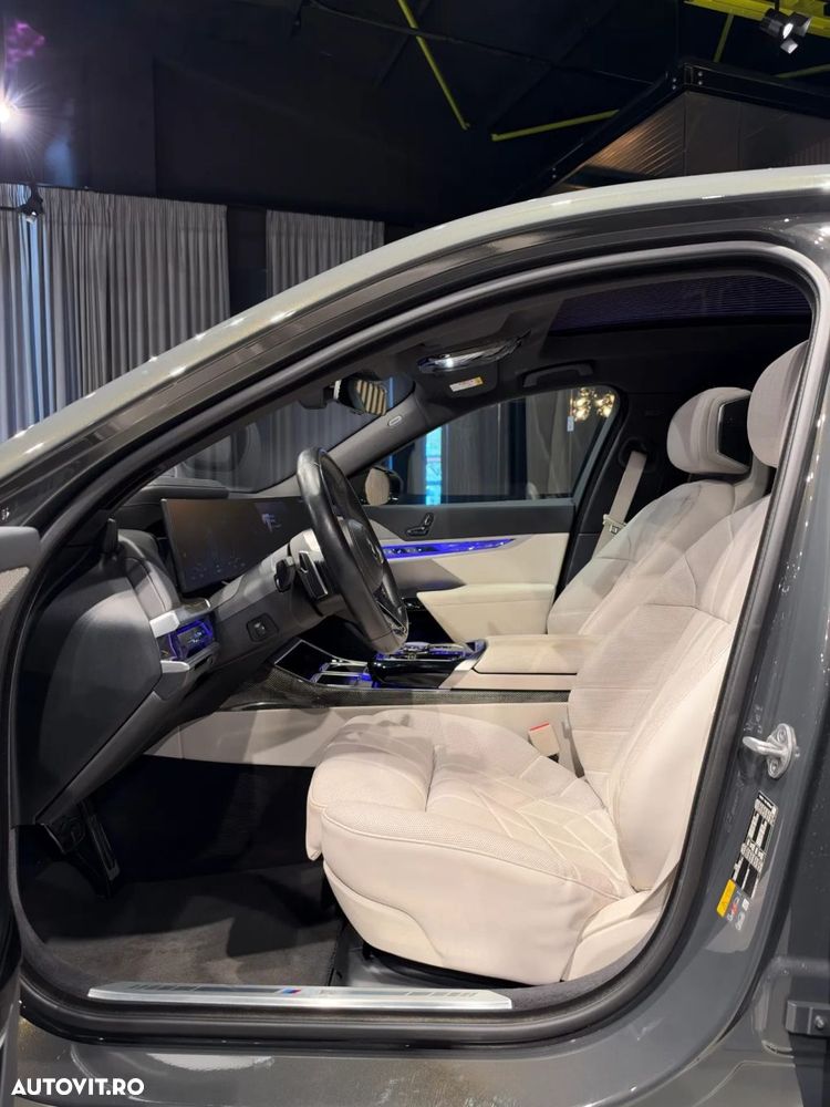 BMW Seria 7 - 8