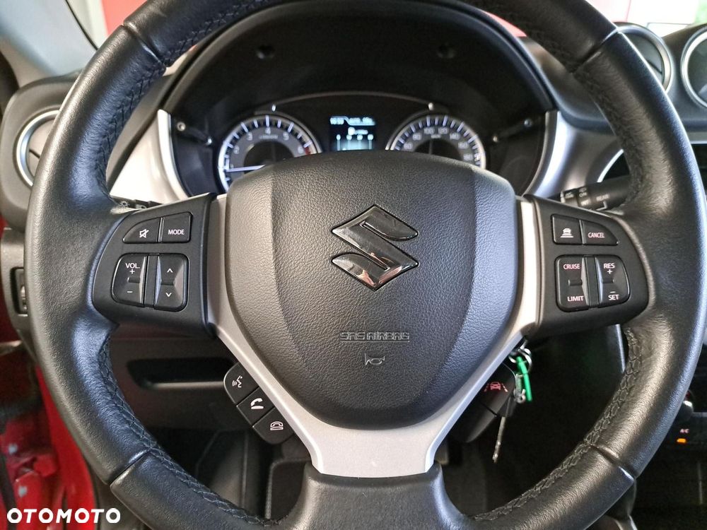 Suzuki Vitara 1.0 Boosterjet Premium 4WD - 28
