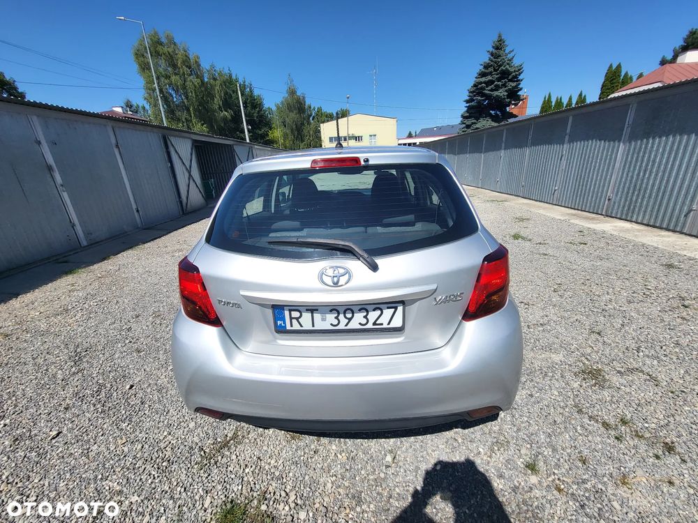 Toyota Yaris 1.33 Active - 9