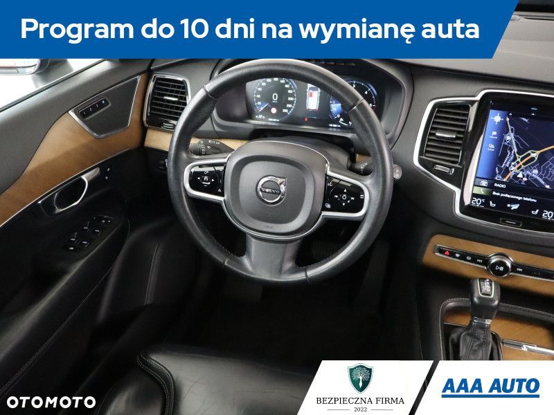 Volvo XC 90 - 9
