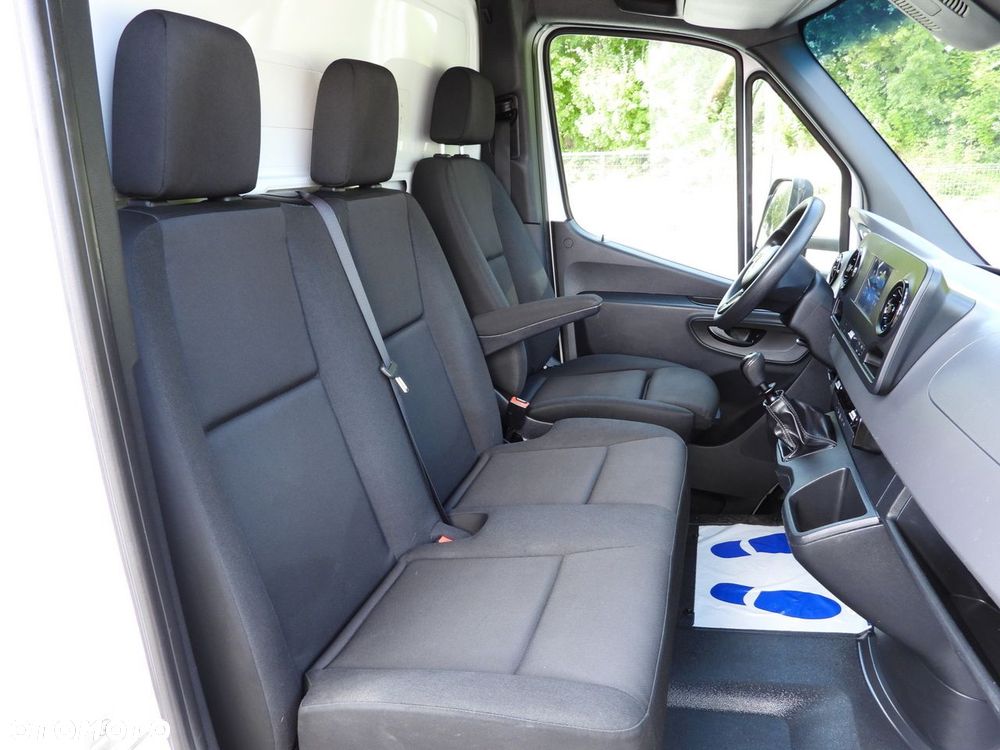 Mercedes-Benz SPRINTER 514 KONTENER WINDA 8 PALET TEMPOMAT BLIŹNIACZE KOŁA KLIMATYZACJA  140KM - 38