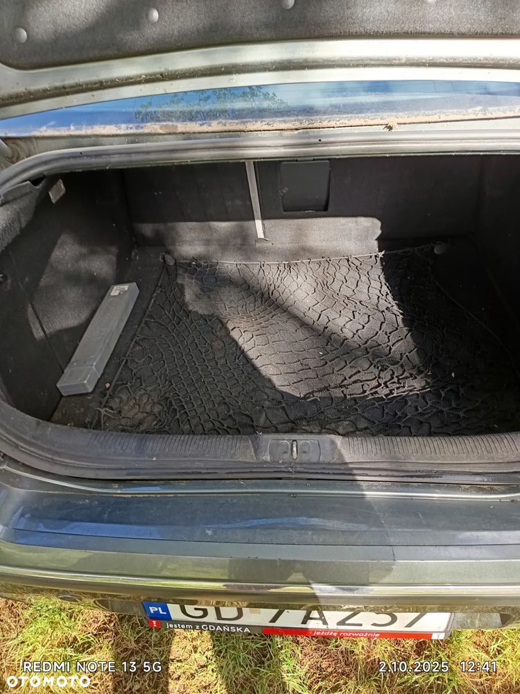 Peugeot 407 1.6 HDI Presence - 24