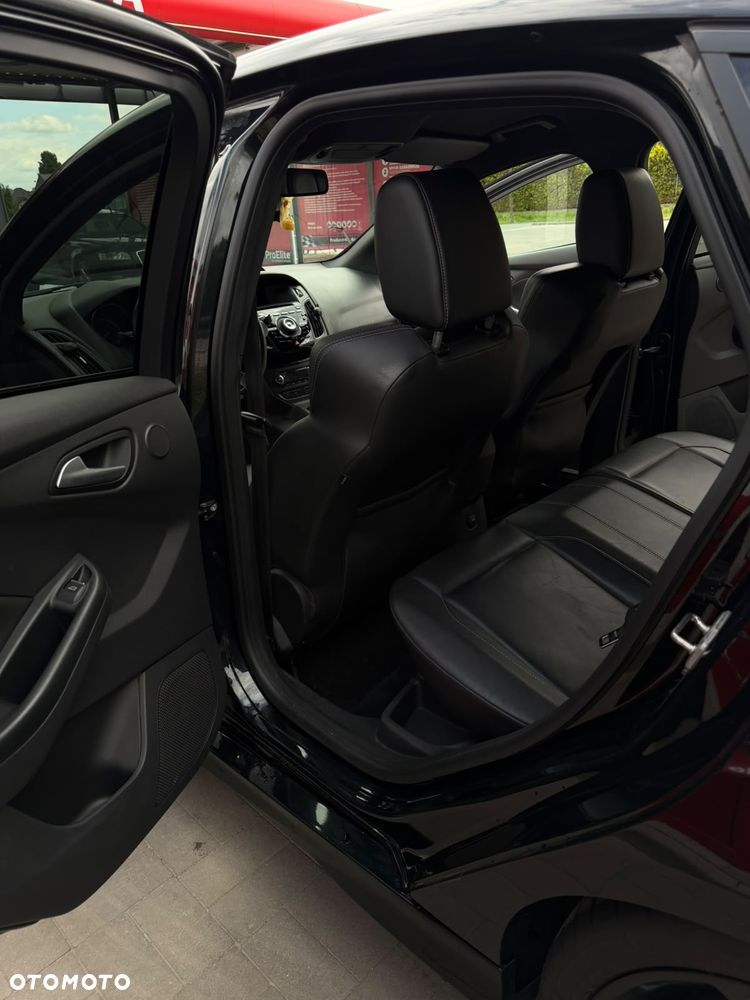 Ford Focus 2.0 EcoBoost ST mit Leder-Sport-Paket - 14