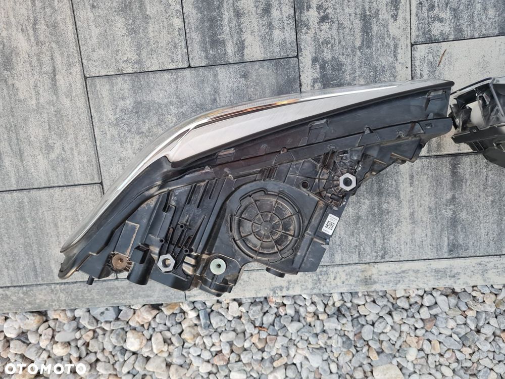 bmw 5 g30 g31 lampy przód full led adaptive 8499121-03 8499122-03 - 6