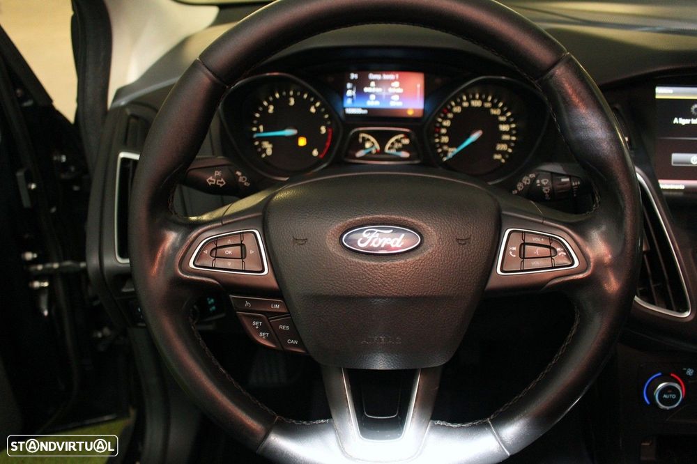 Ford Focus SW 1.5 TDCi Titanium - 20