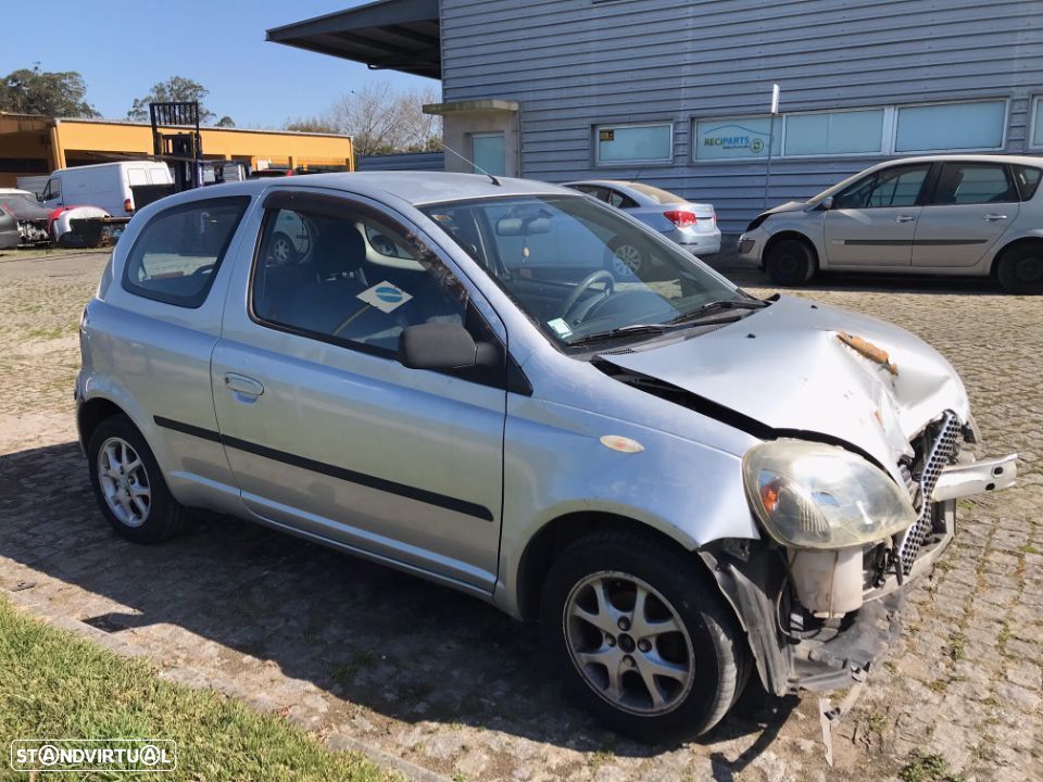 Toyota Yaris 1.0 3P 2001  - Para Peças - 3