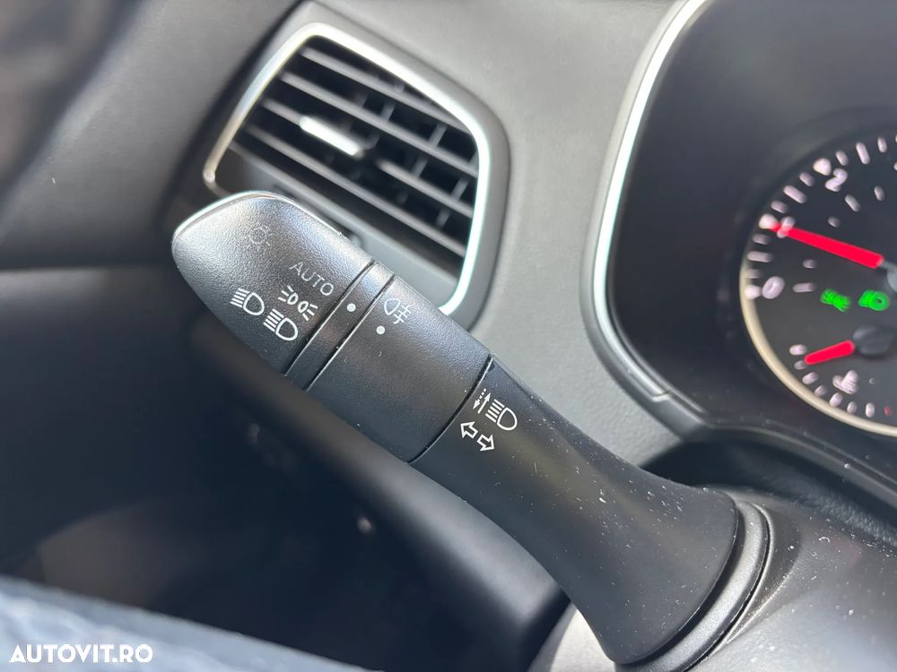 Renault Megane TCE 114 GPF Life - 18