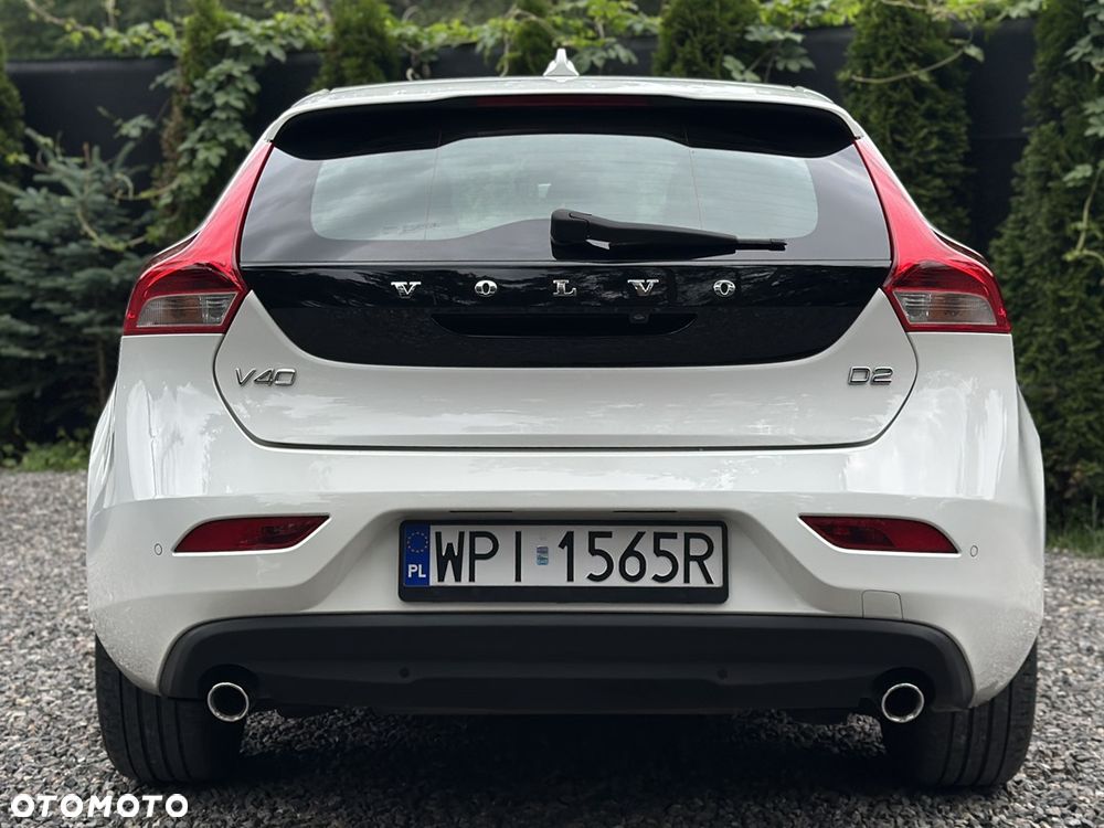 Volvo V40 D2 Momentum - 6