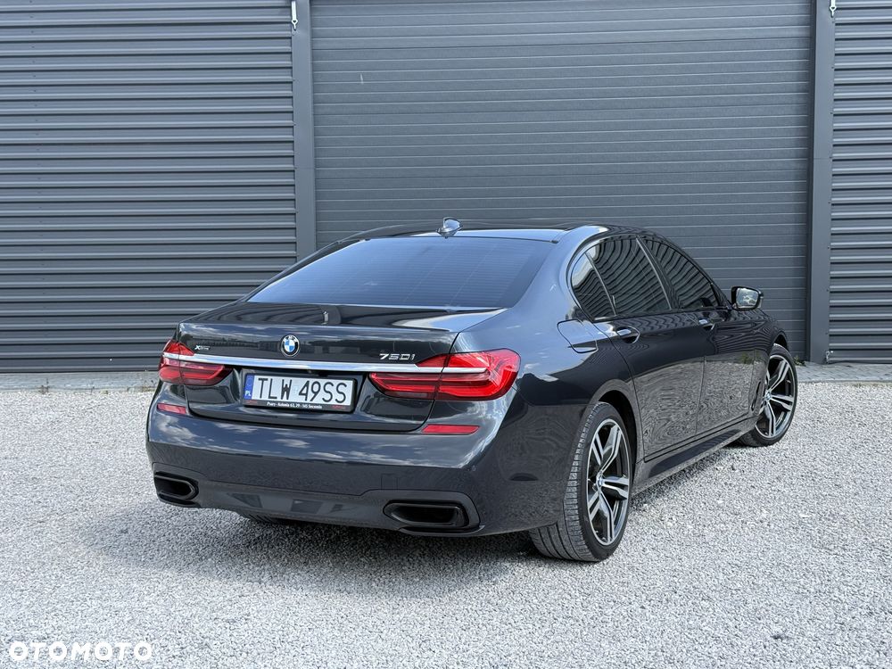 BMW Seria 7 750Li xDrive - 13