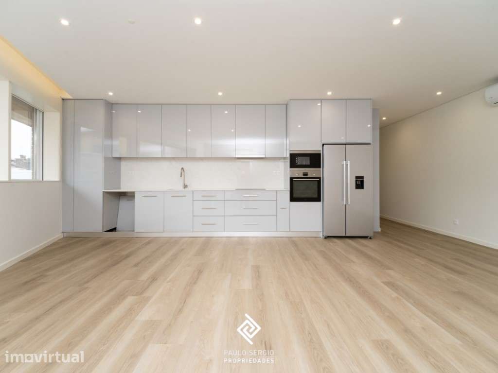 Apartamento T3 - Seixezelo, Vila Nova de Gaia - totalmente remodela... - Grande imagem: 3/19