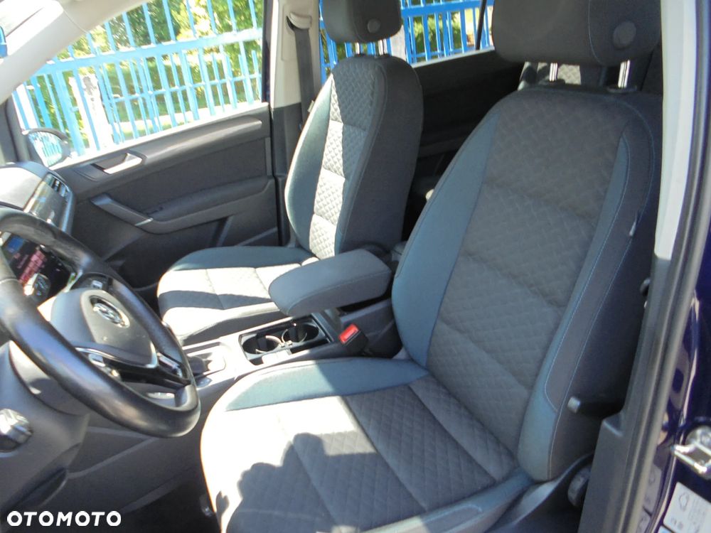 Volkswagen Touran 2.0 TDI SCR DSG IQ.DRIVE - 7