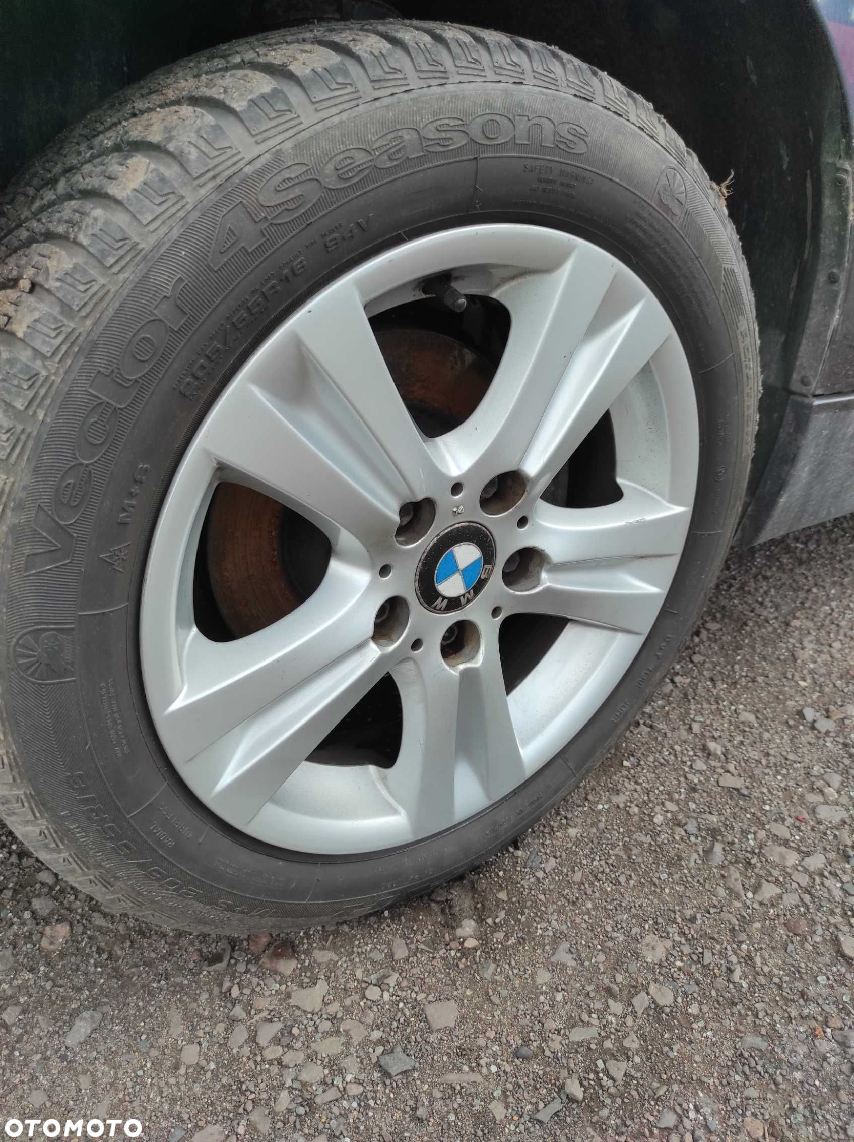 BMW Seria-1 E87 i inne, Felgi aluminiowe z oponami,7X16 ET44 205/55R16 - 3