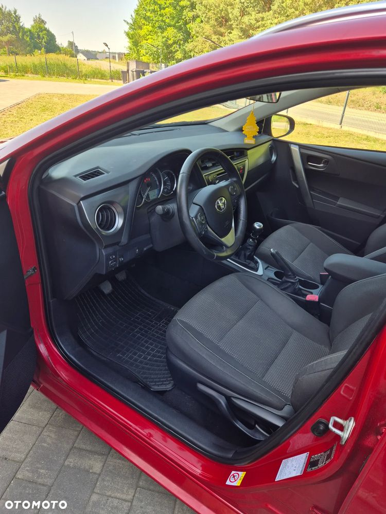 Toyota Auris - 29