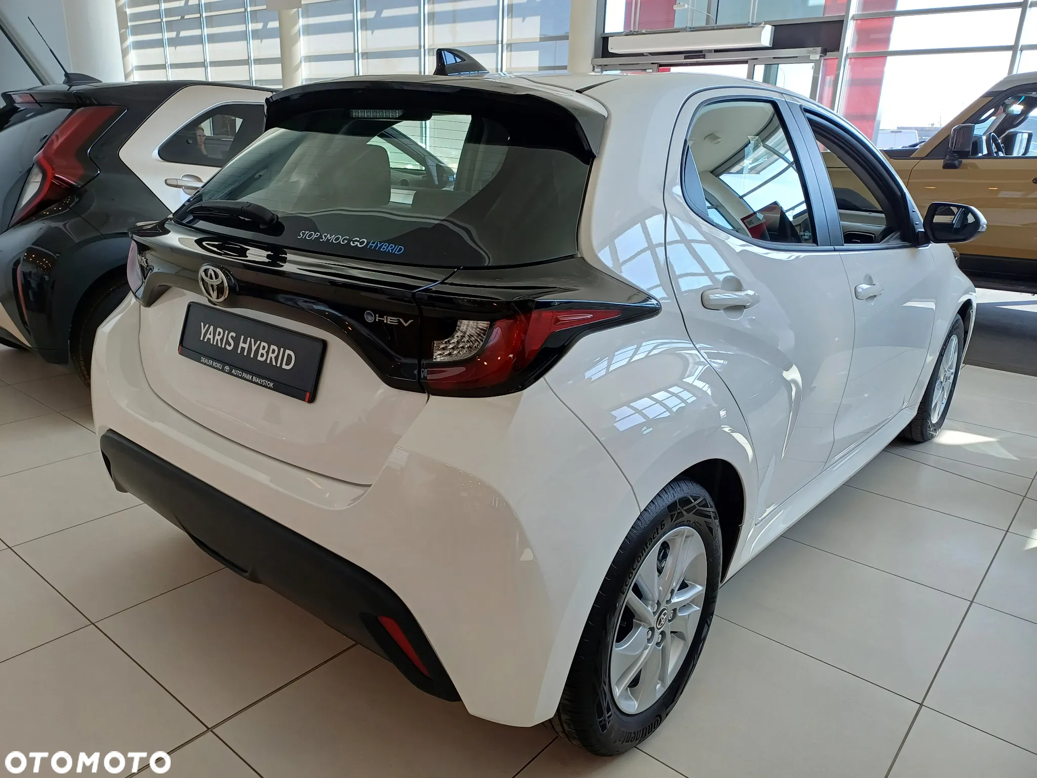 Toyota Yaris Hybrid 1.5 Comfort - 4