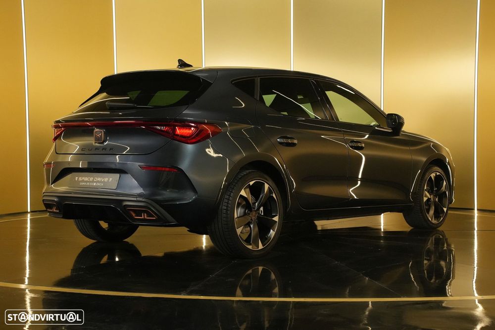 Cupra Leon 1.4 e-Hybrid MID DSG - 10