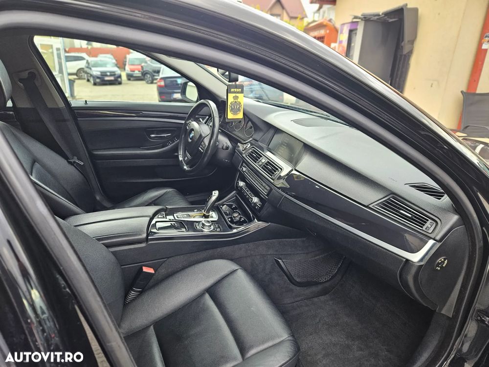 BMW Seria 5 520d - 15