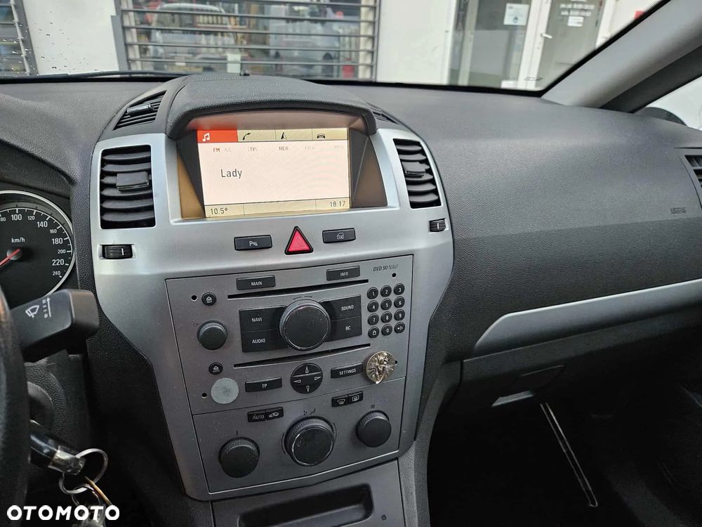 Opel Zafira - 8