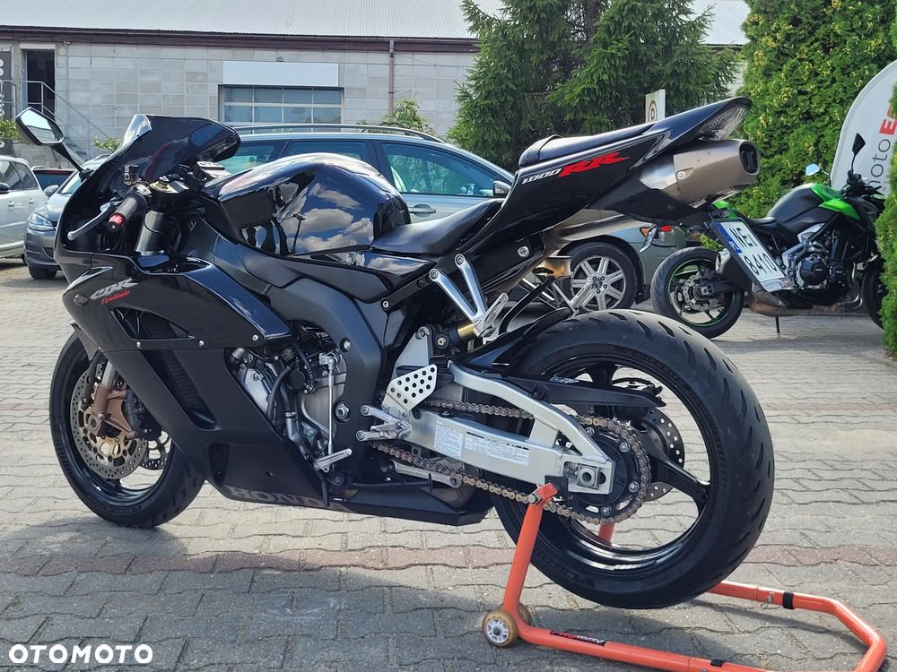 Honda CBR - 8